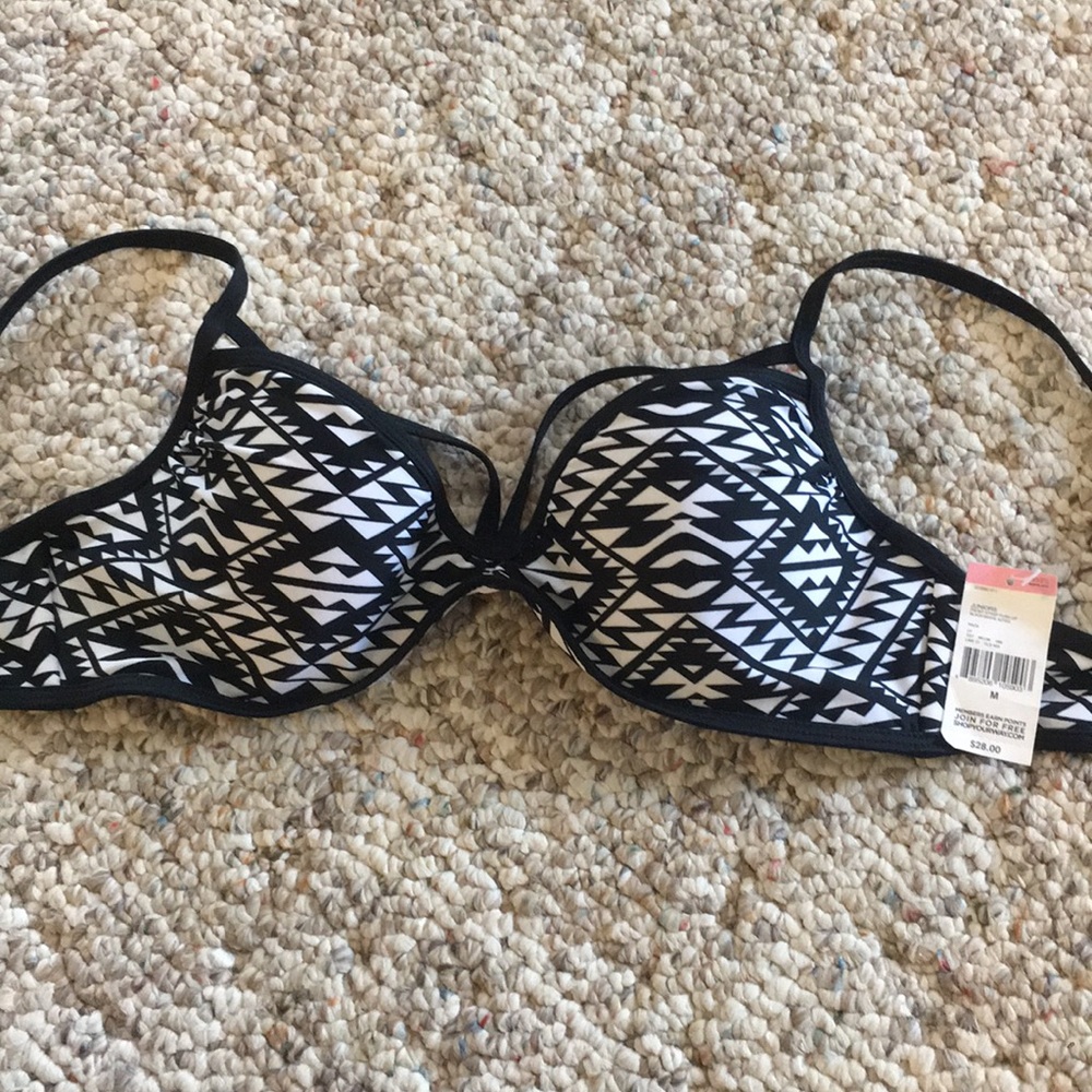 NEW!!! Push up bathing suit top! 👙
